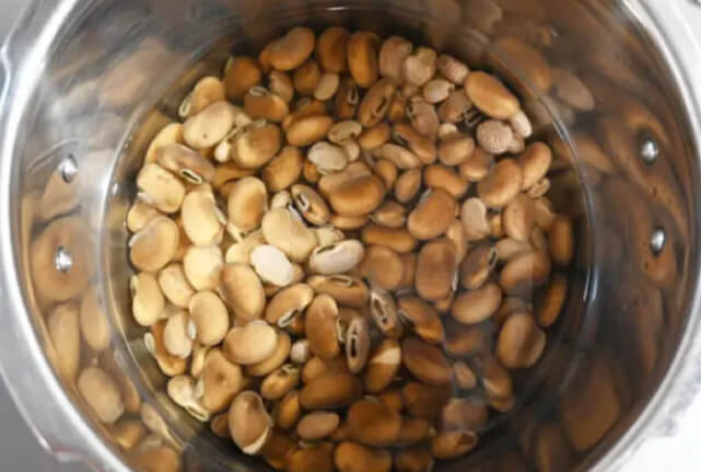 老舗梅屋のムクナ豆